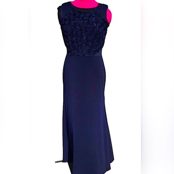 En Focus Studio NWT Long Formal Maxi Sz 12 - Picture 1 of 7